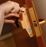 Locksmith Key Store Portland, OR 503-716-1486 - new-locks-installation